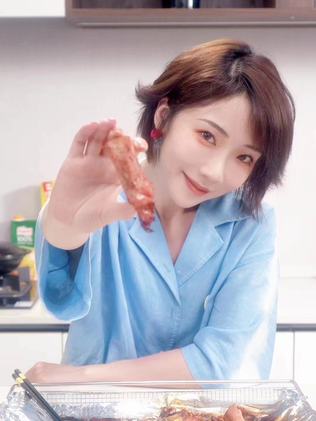 掀起中国厨房新革命央视消费主张点赞老板电器烟灶厨电产品